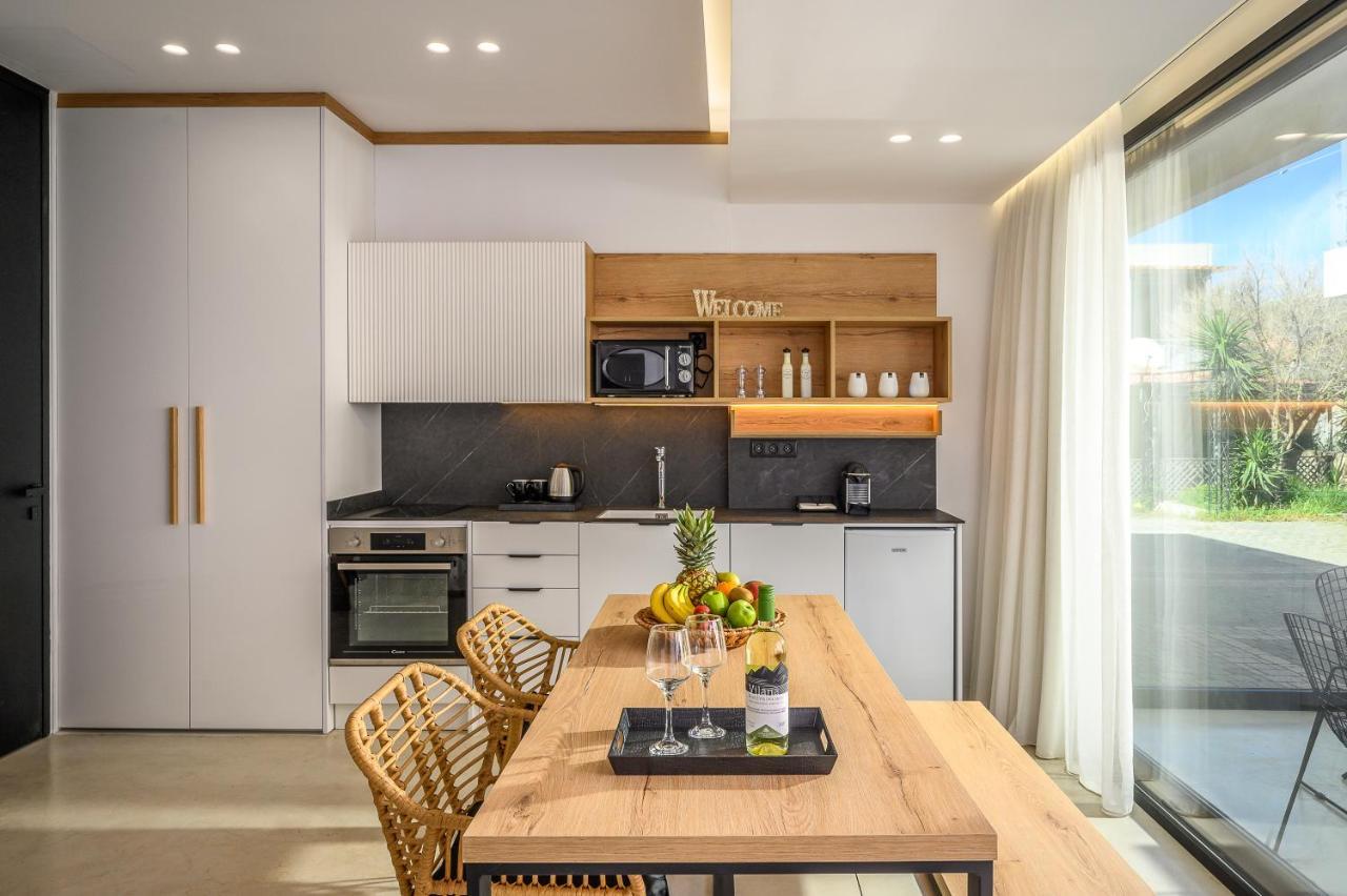 Talise I Modern & Luxury Suite Just 2 Minutes From The Beach Stalís Luaran gambar